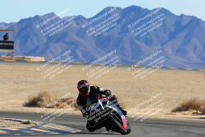 media/Jan-08-2022-SoCal Trackdays (Sat) [[1ec2777125]]/Turn 4 (1145am)/